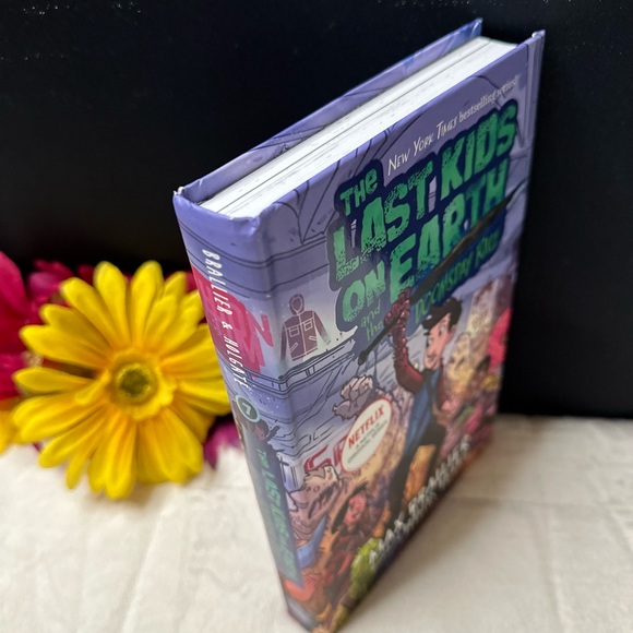 The Last Kids on Earth Ser.: The Last Kids on Earth and the Doomsday Race by Max - Picture 3 of 6